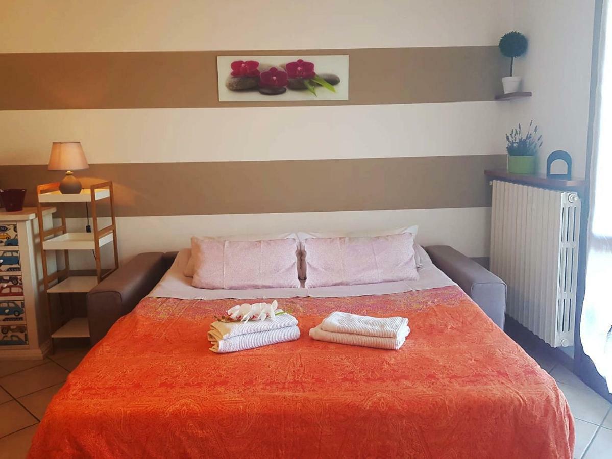 Ferienwohnung Luminoso Trilocale Con Piscina E Giardino Privato Desenzano del Garda Exterior foto